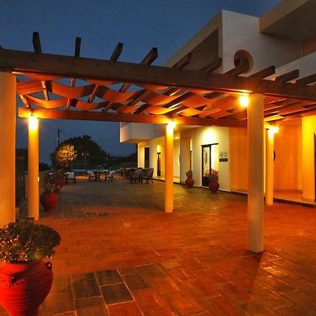 הרסוניסוס Golden Villas - Hotel Apartments & Villas מראה חיצוני תמונה