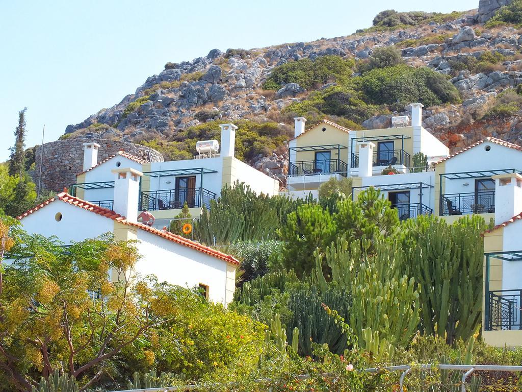 הרסוניסוס Golden Villas - Hotel Apartments & Villas מראה חיצוני תמונה