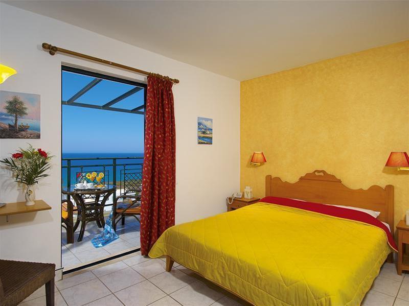 הרסוניסוס Golden Villas - Hotel Apartments & Villas מראה חיצוני תמונה
