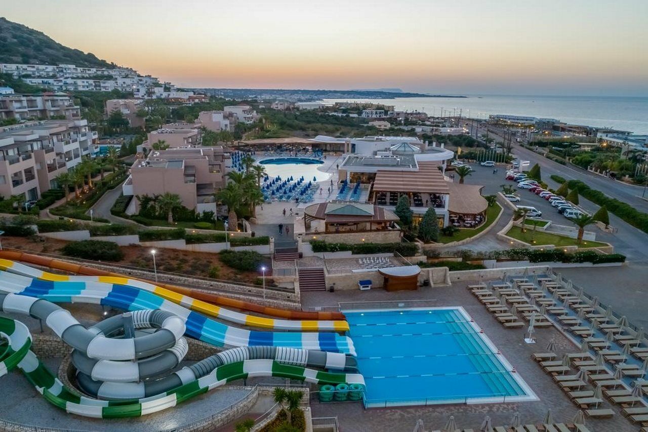 הרסוניסוס Golden Villas - Hotel Apartments & Villas מראה חיצוני תמונה